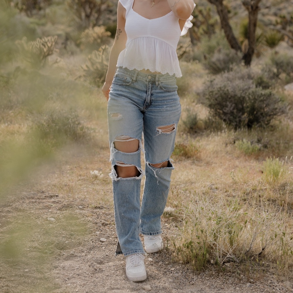 AE strigid boyfriend jeans